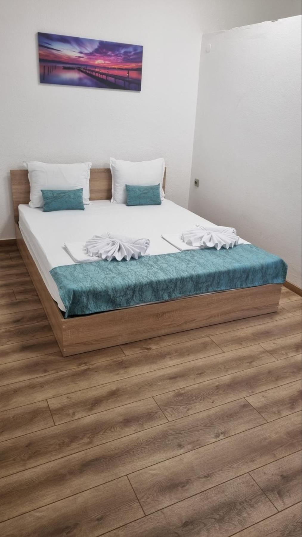 Къща За Гости Пиргос Burgas Exteriör bild