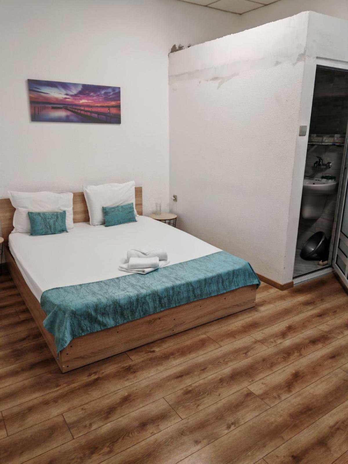 Къща За Гости Пиргос Burgas Exteriör bild